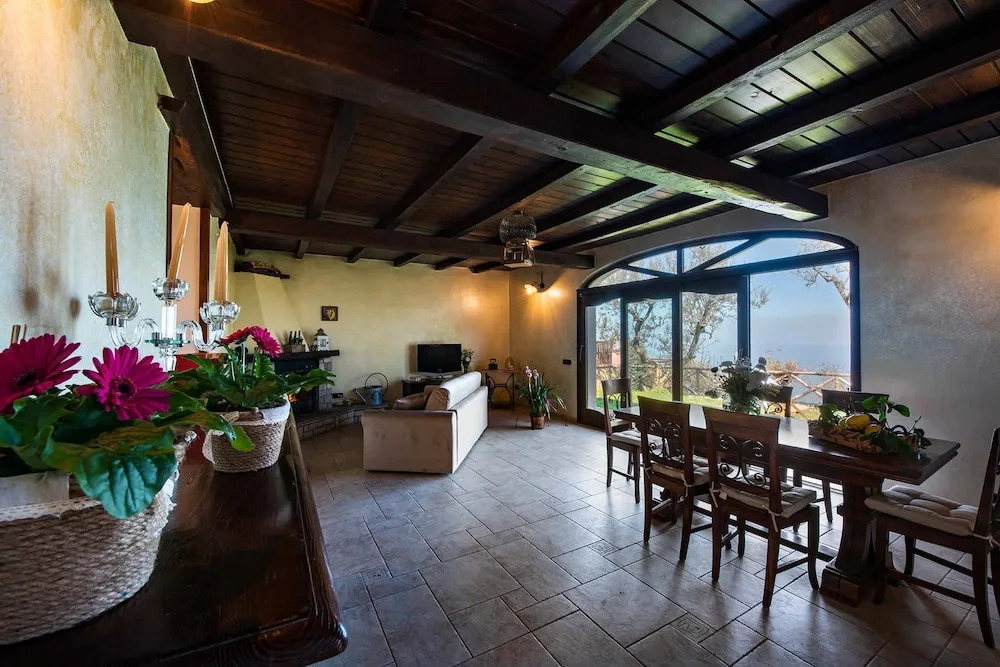 Villa Pandora