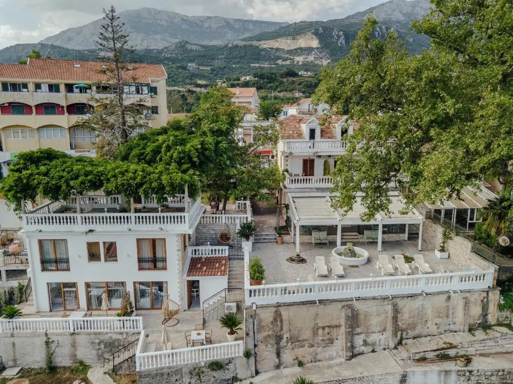 Apartments Belvedere