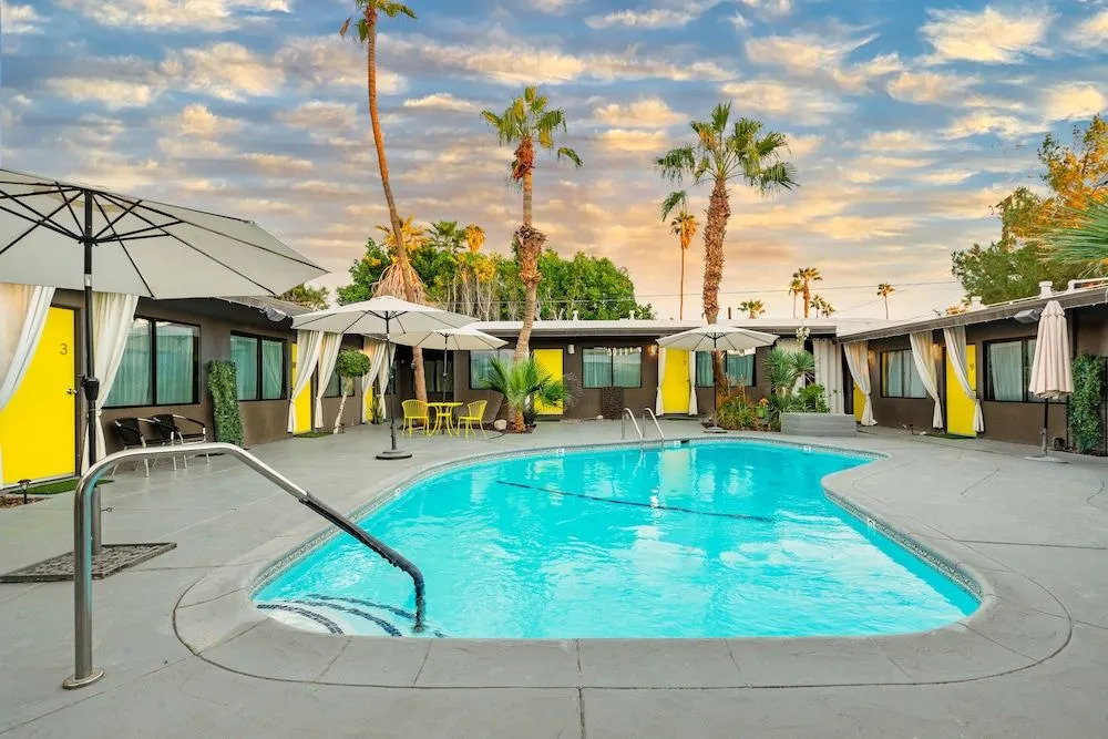 Cheetah Hotel
