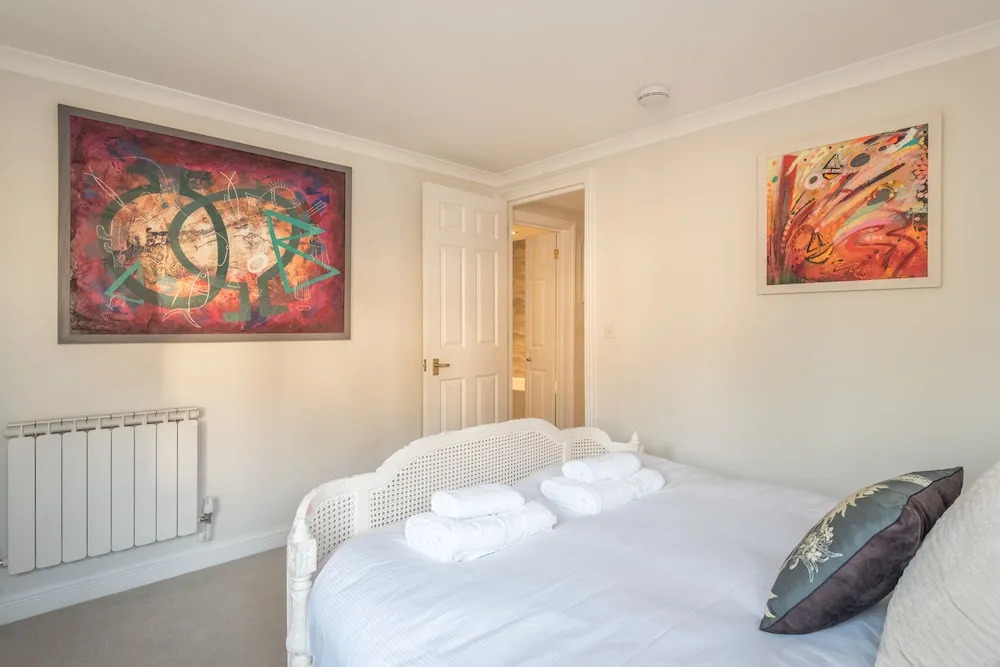 Stunning Riverside home in Battersea