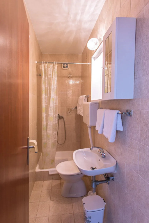 Apartment Rozari - family friendly & sea view: A1-Ivana  Brela, Riviera Makarska