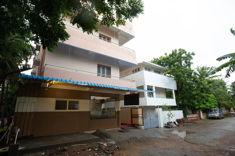 Sri Murugan Beach Paradise Hotel