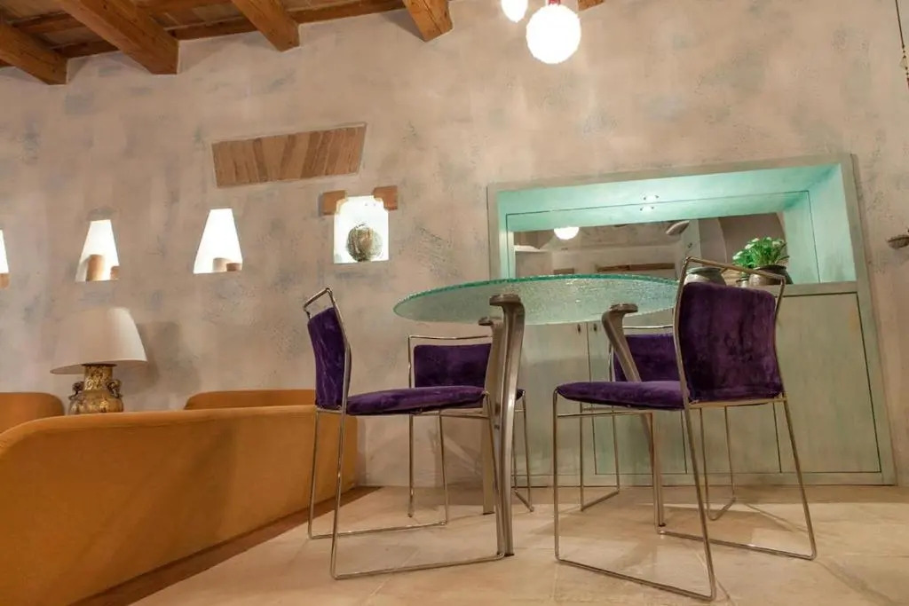 MarcheAmore - Il Passaggio Segreto, luxury loft with private courtyard