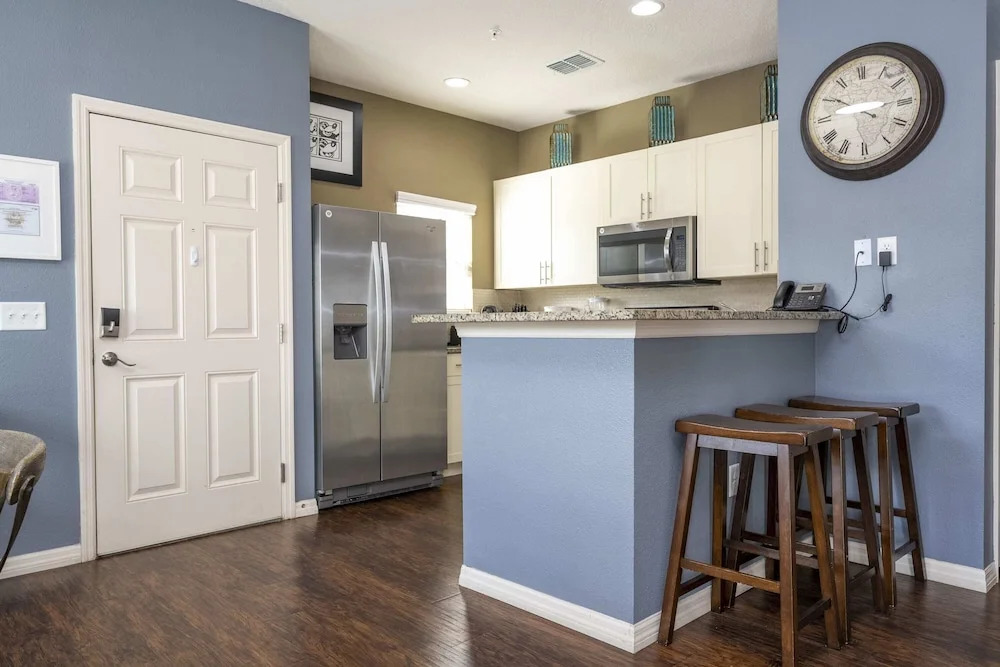 Marvelous 4 Bd Close To Disney At West Lucaya 8959
