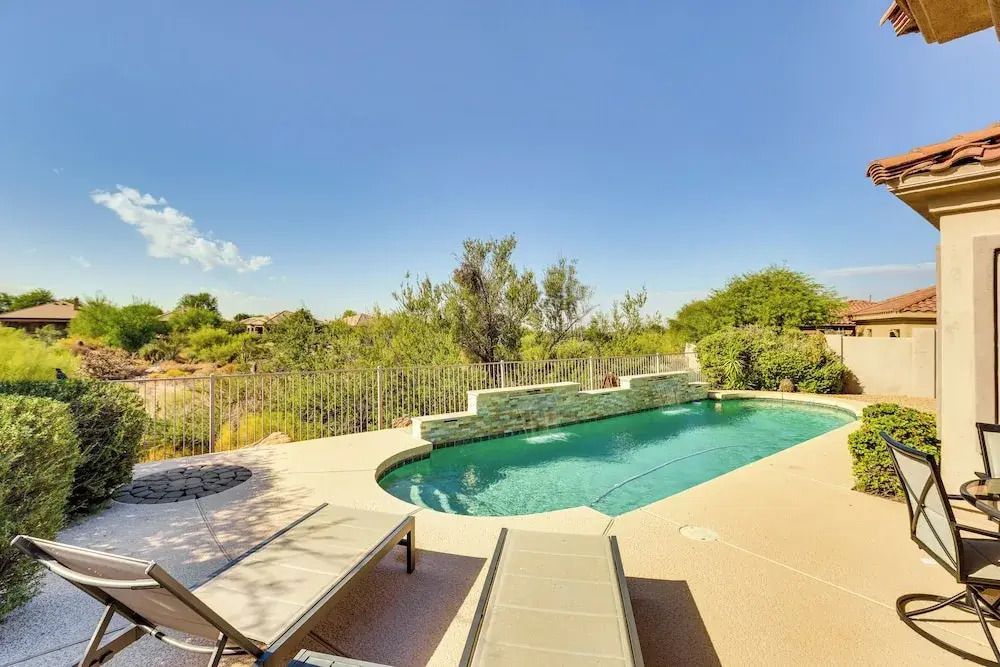 A Golfer's Retreat + Patio: Quiet Scottsdale Home