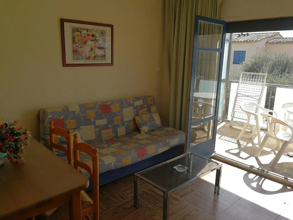 Apartment With Community Pool for 4 People