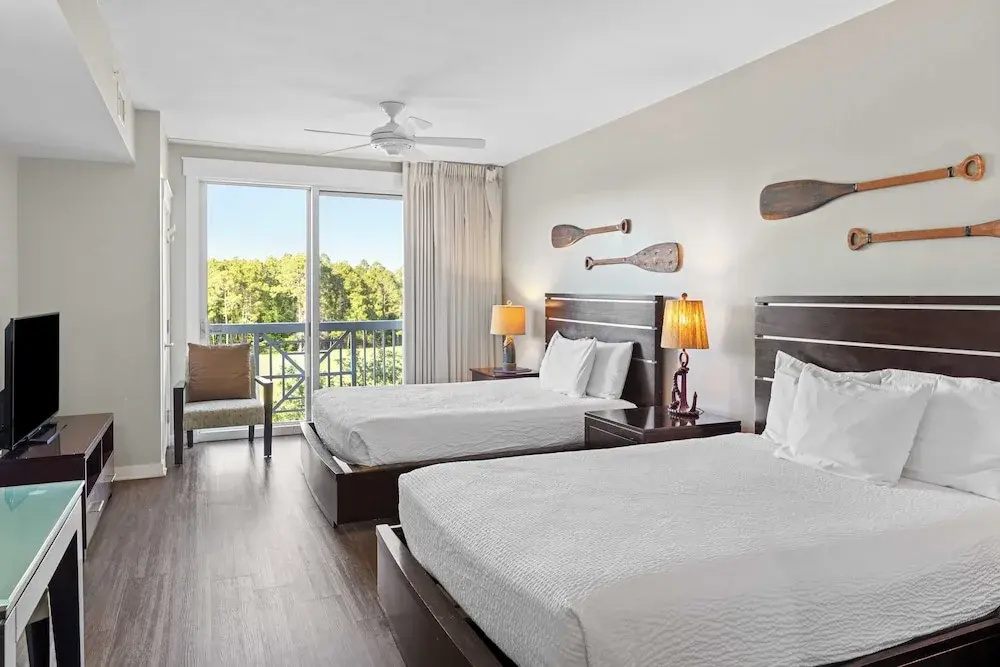 2 Resort Studios by Avantstay Sleeps 8, Pool, Shuttle, Tennis, Near Baytowne & Beach