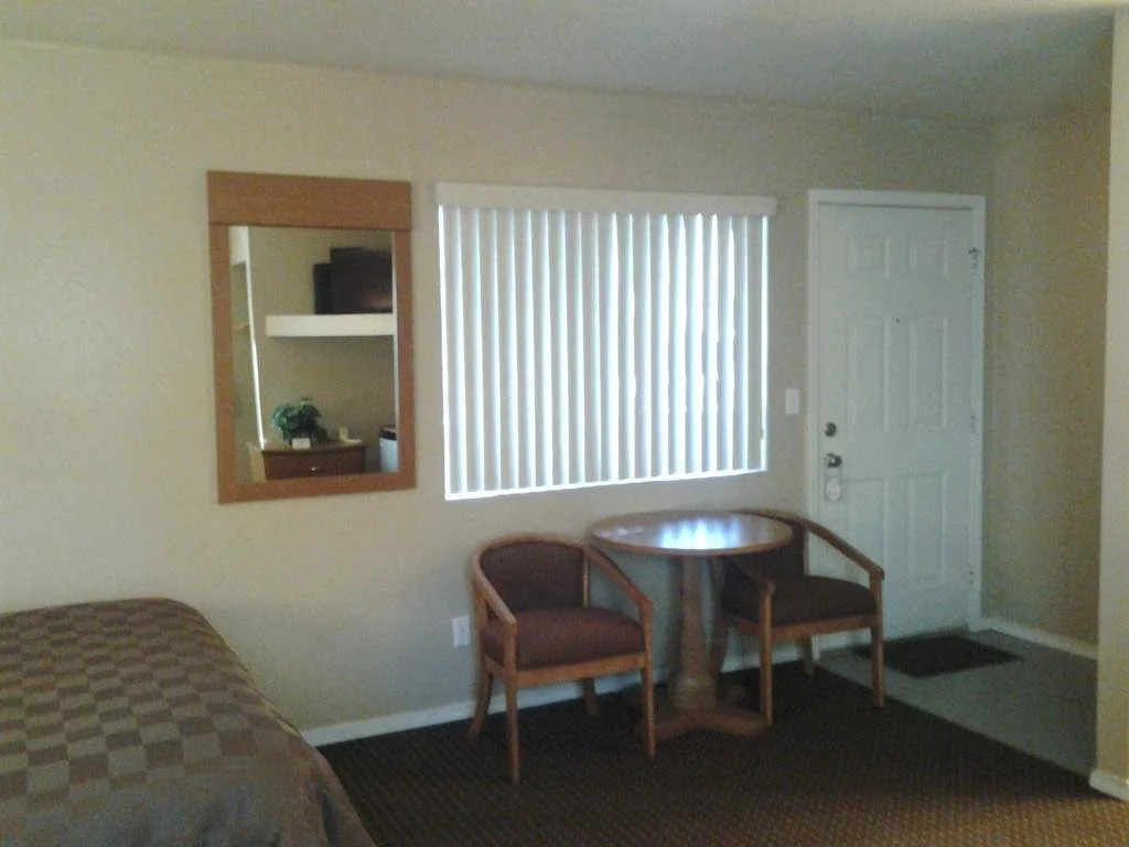 Maple Leaf Motel