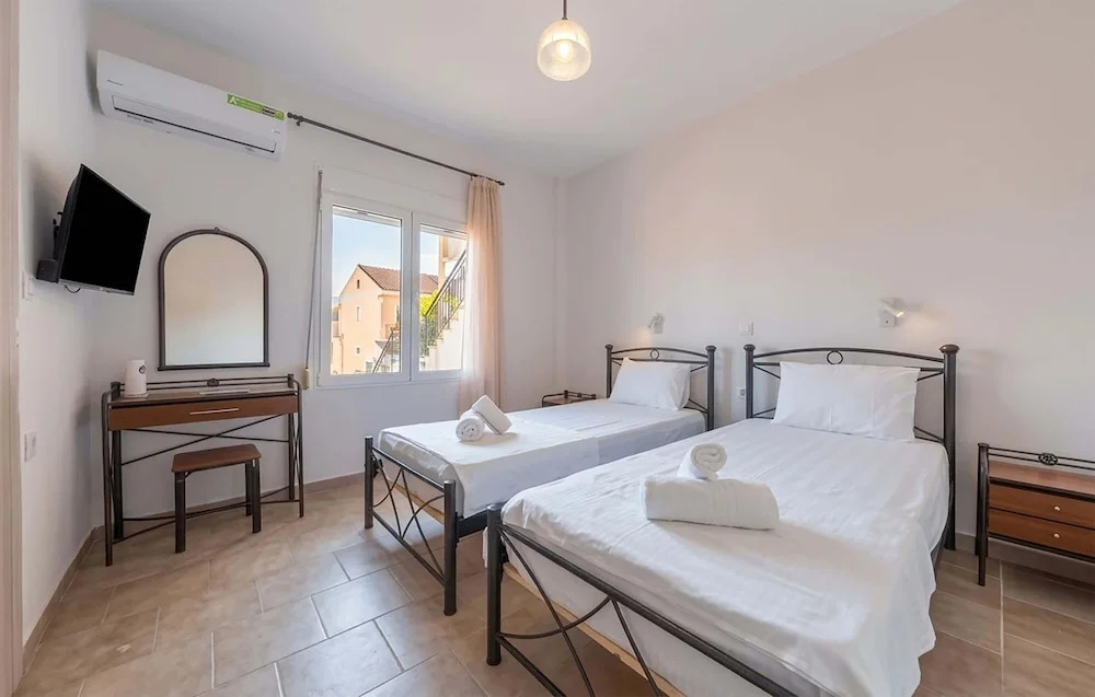 Gavriil Apartments Corfu - Courtyard Retreat