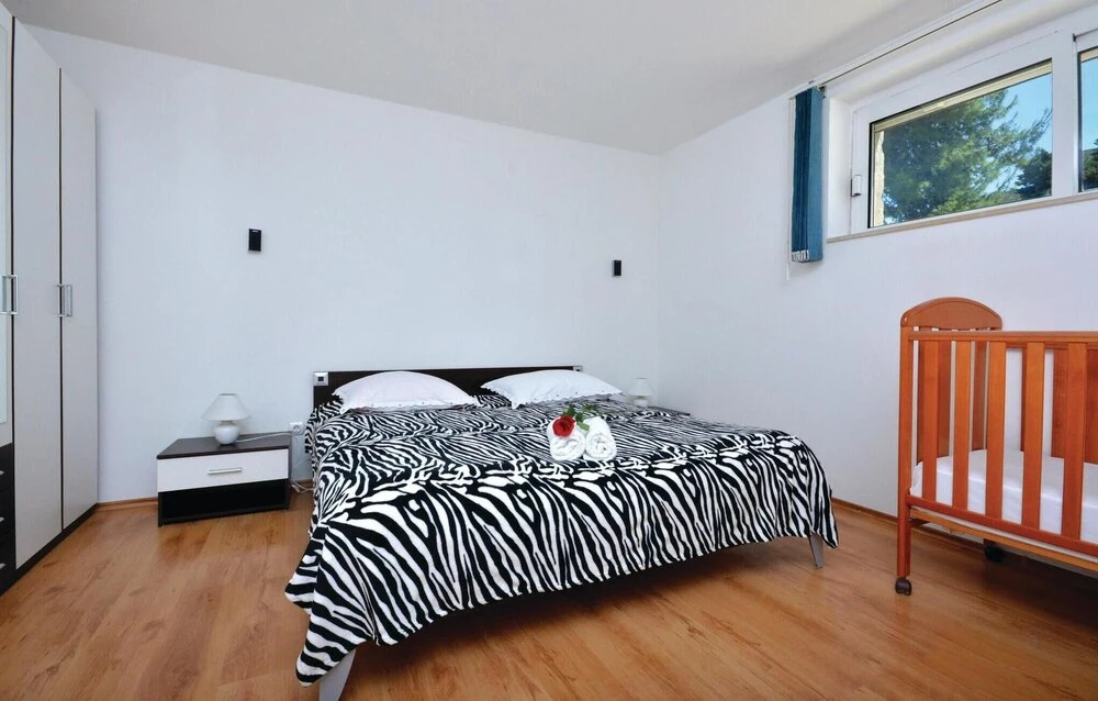 Nice Home in Split With Wifi and 4 Bedrooms