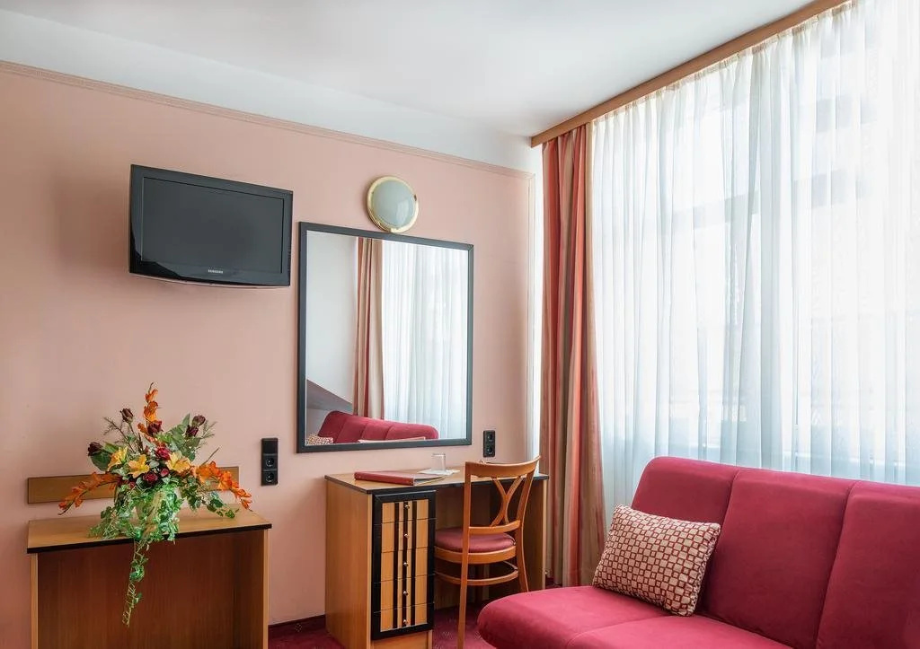 Garten- und Kunsthotel Gabriel City