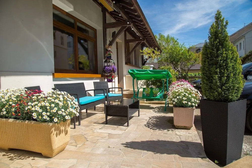 Hotel Le Divona "au coeur de Divonne"