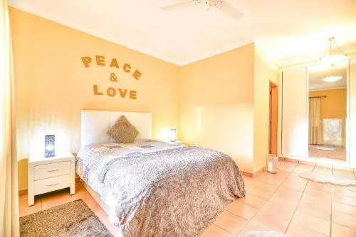 "Orange Tree Villa in Alvor - South - facing Family Villa with Private Poll"