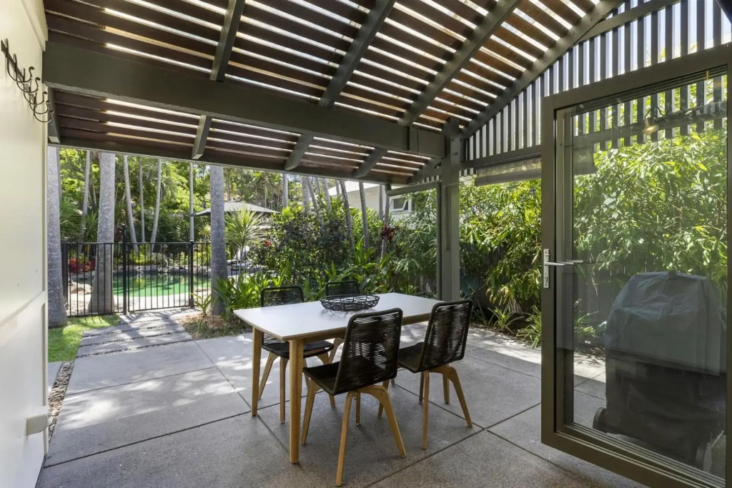 Fun in Ferris Everything you need Pet Friendly 2 Bedroom House with Pool