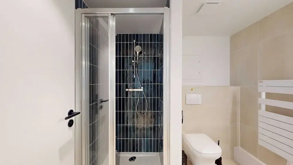 Room 1211 in a Premium Residence- Sport/laundry