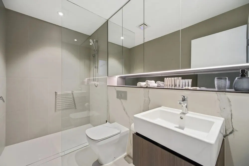 HomeHotel-Luxurious High Rise Apt