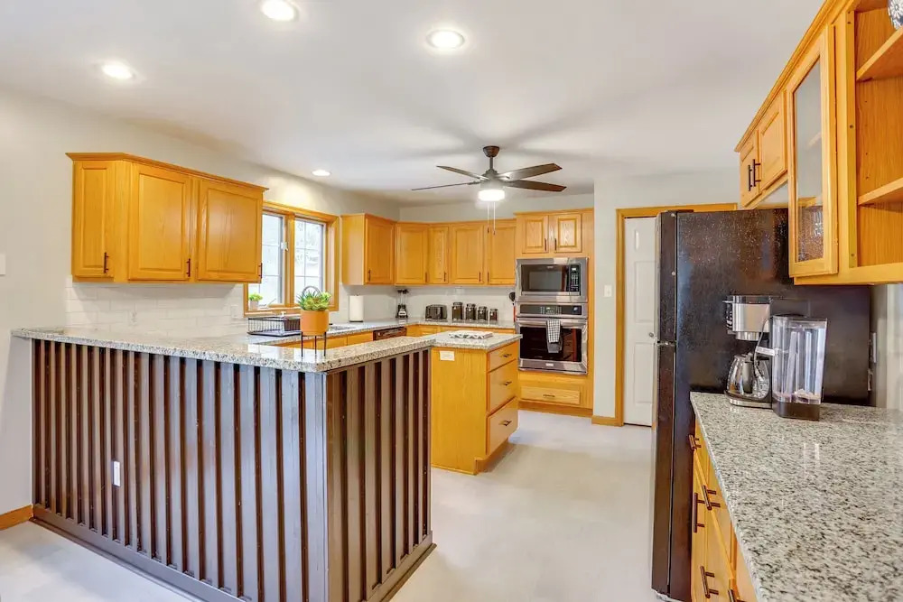 Game Room & Covered Patio: Hummelstown Hideaway