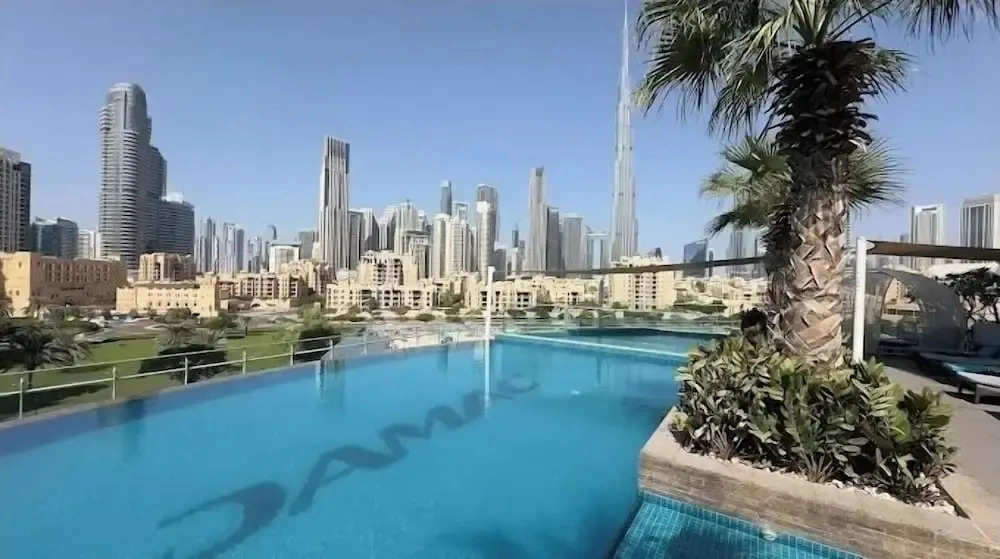 Elegant 1BR with Downtown & Burj Views