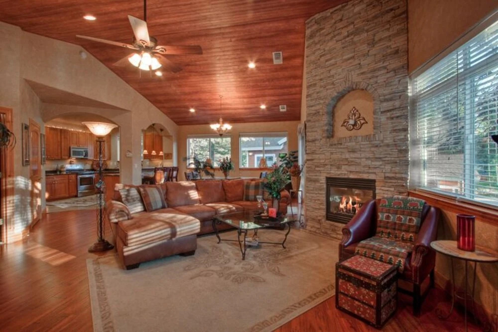 Creekwood Lodge