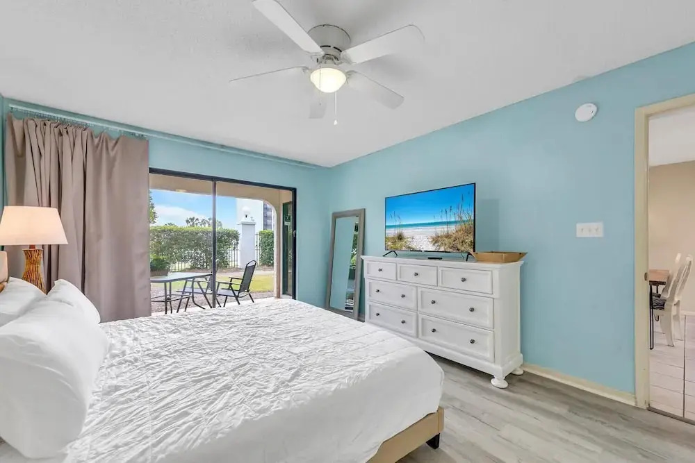 Edgewater Golf Villa 3204