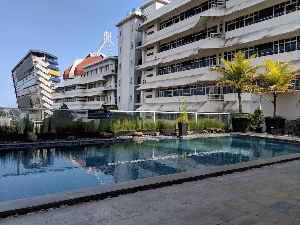 The Square Surabaya Hotel