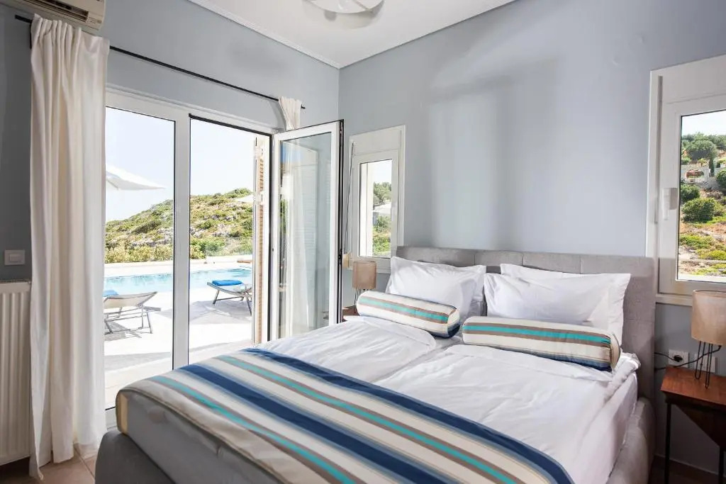 ELIDA -pool, billiard, views, 4min walk to the sea