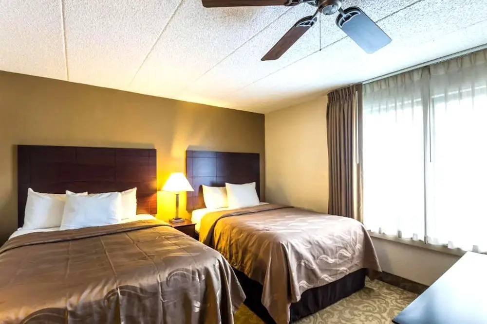 La Quinta Inn Milwaukee Northwest