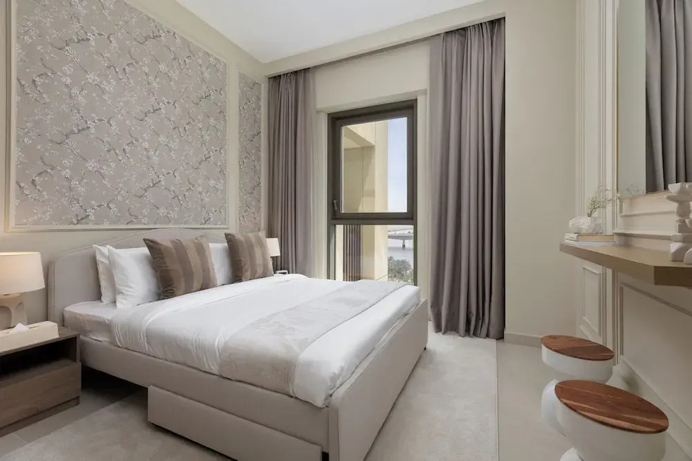 Maison Privee - Creekside Elegance w/ Canal Vws at Creek Beach