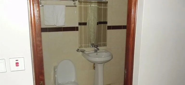 M P Hotel