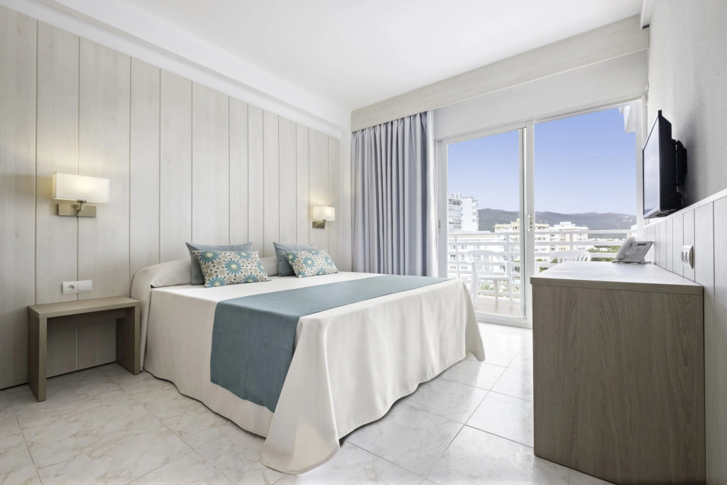 azuLine Hotel Palmanova Garden