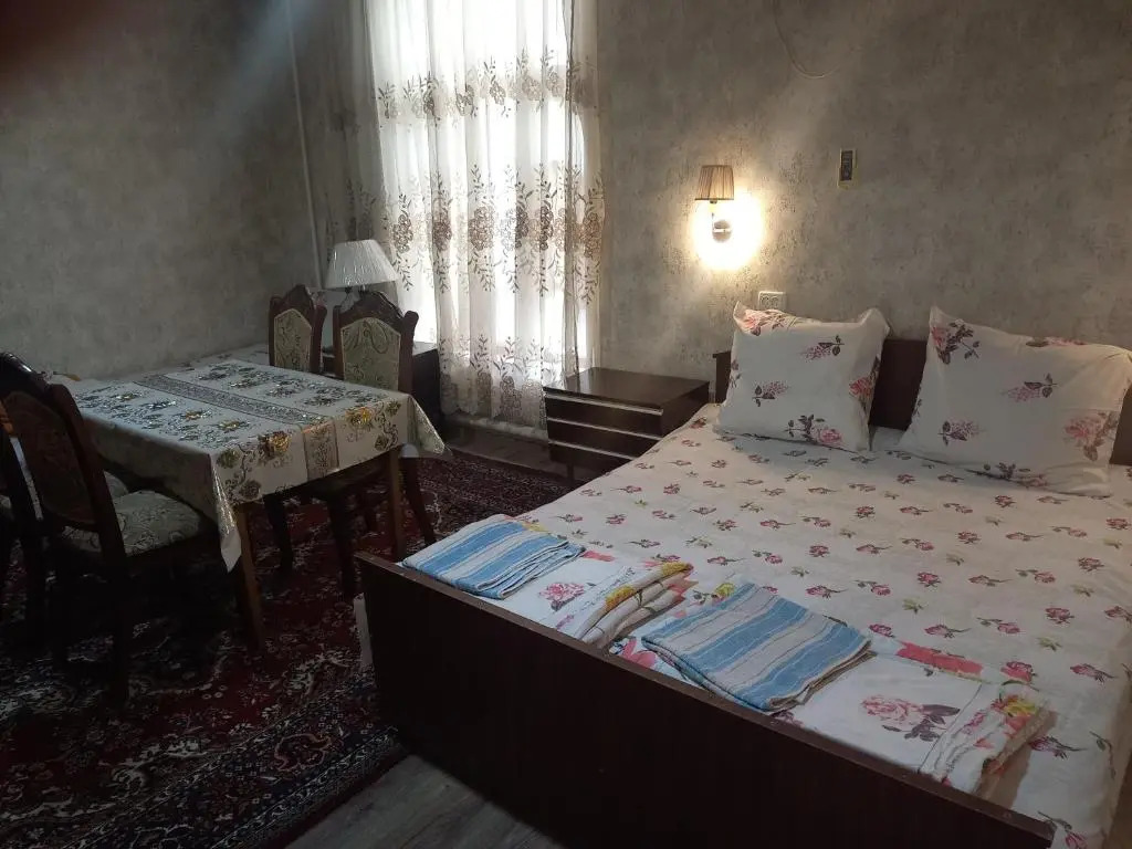 B&B Bahodir
