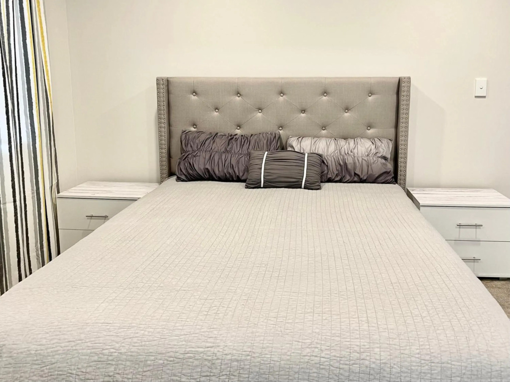 Flat Bush Private Ensuite - 3 Nights Special