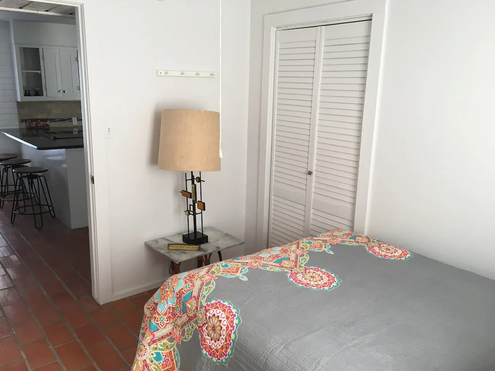 Cabinessence At La Playa - Two Bedroom Home