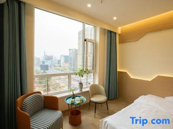 Weilai Premium Selected Hotel (Yanji Yanbian University Internet-famous Wall Xishichang)