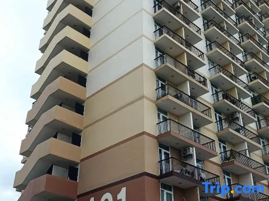 10 Mins to Mactan-Cebu Airport  • ZeeCloud Suites with Sea & City View Balcony