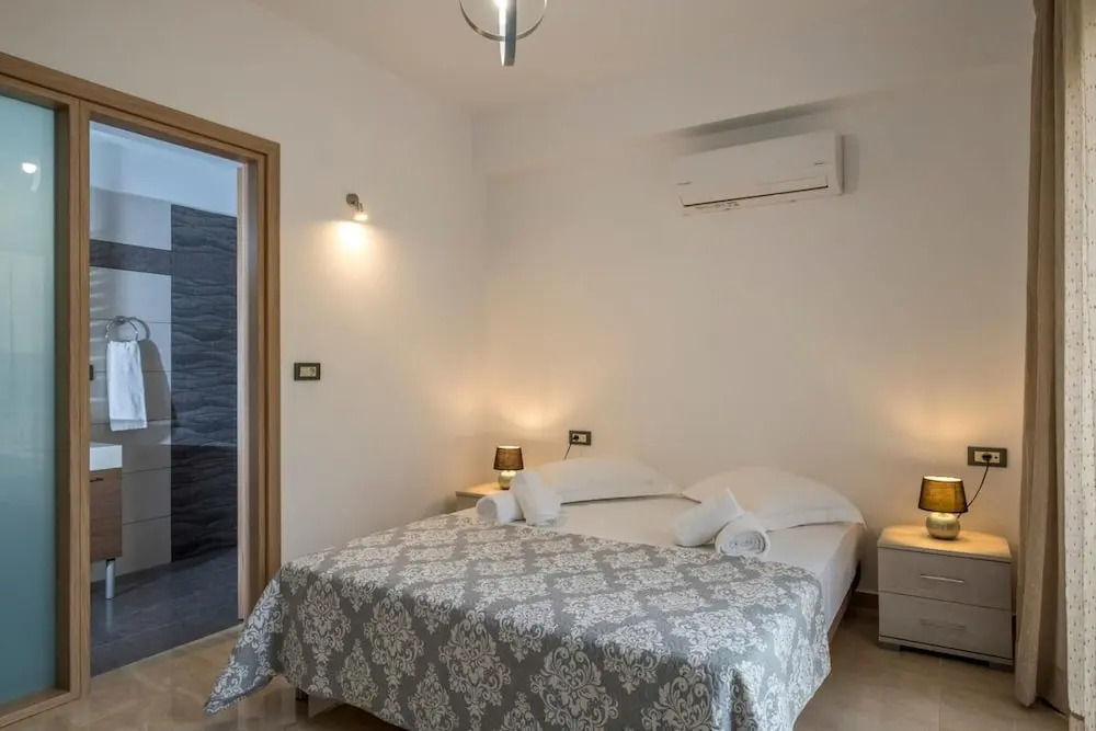 Park View and near the Sea Villa with Private Pool 1