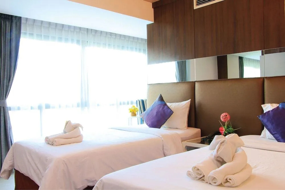 Capital O 1088 Golden Dragon Beach Resort
