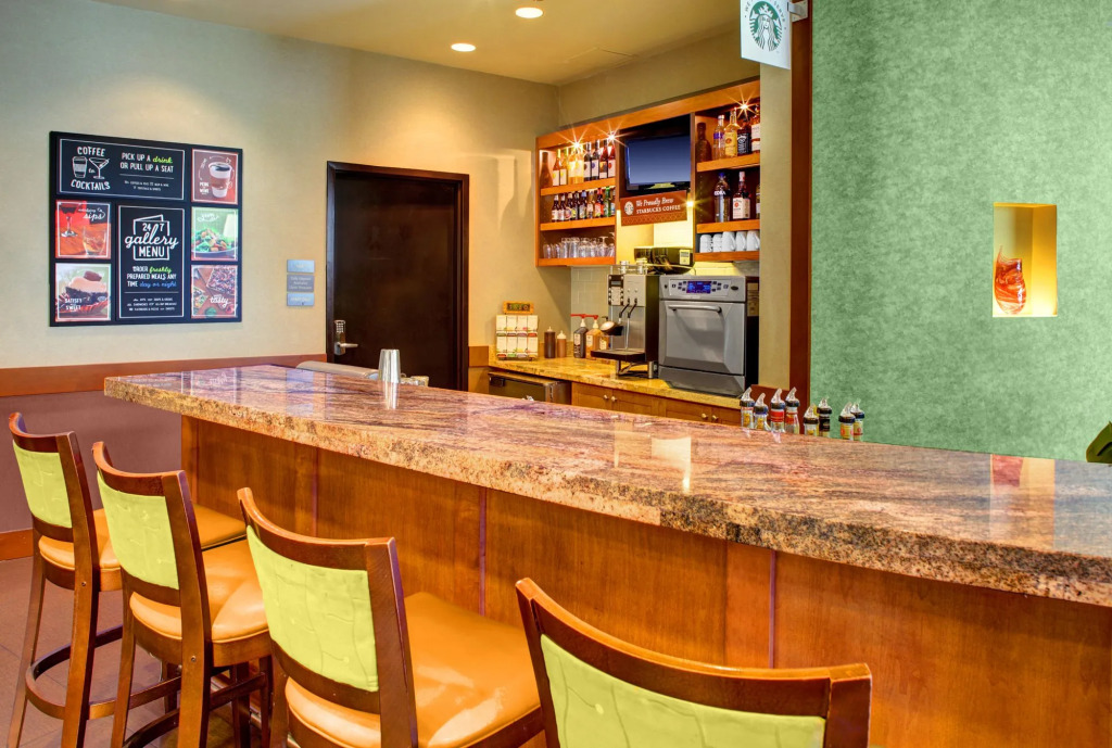 Hyatt Place Charlotte Airport/Lake Pointe
