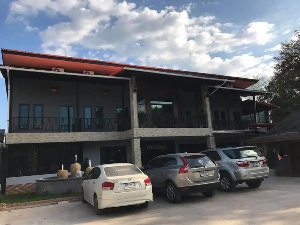 Sut Jai House