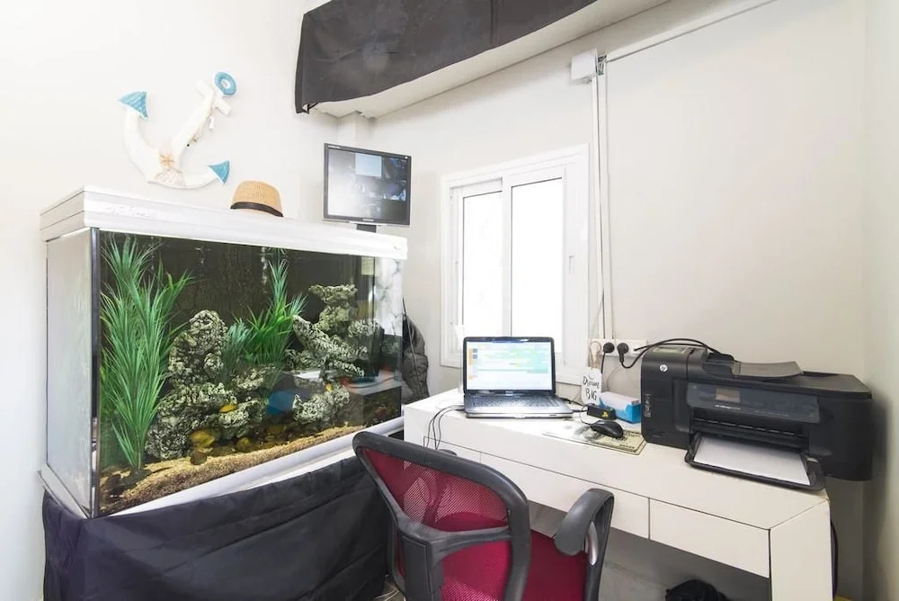 Sapir Hostel - Adults Only