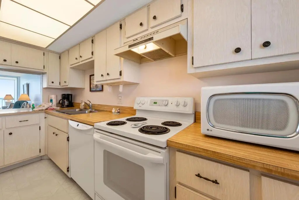 Sun Caper 807, 2 Bedrooms, Gulf Front, Elevator, Sleeps 6, Heated Pool