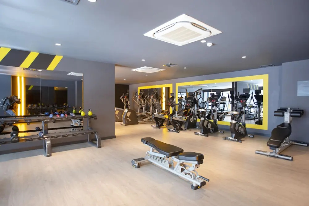 Luxury Residence with Indoor Pool & GYM