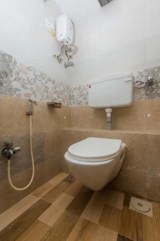 OYO 24504 Sion Residency