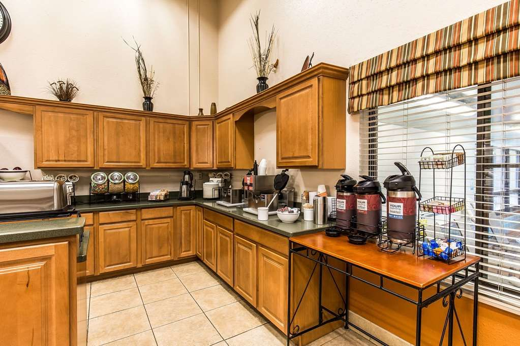 Garner Hotel Butte by IHG