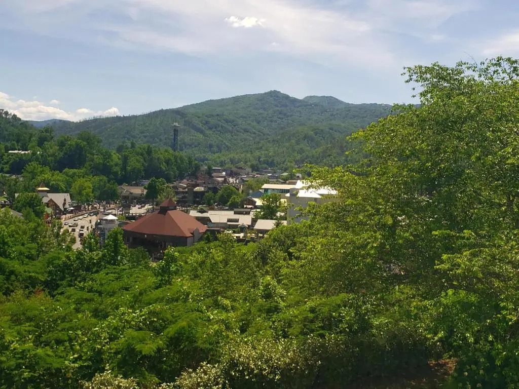 Gatlinburg Chateau 407