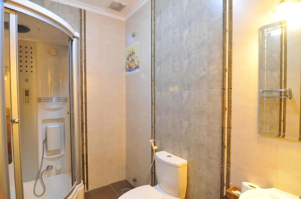 Chau Tran Hotel.