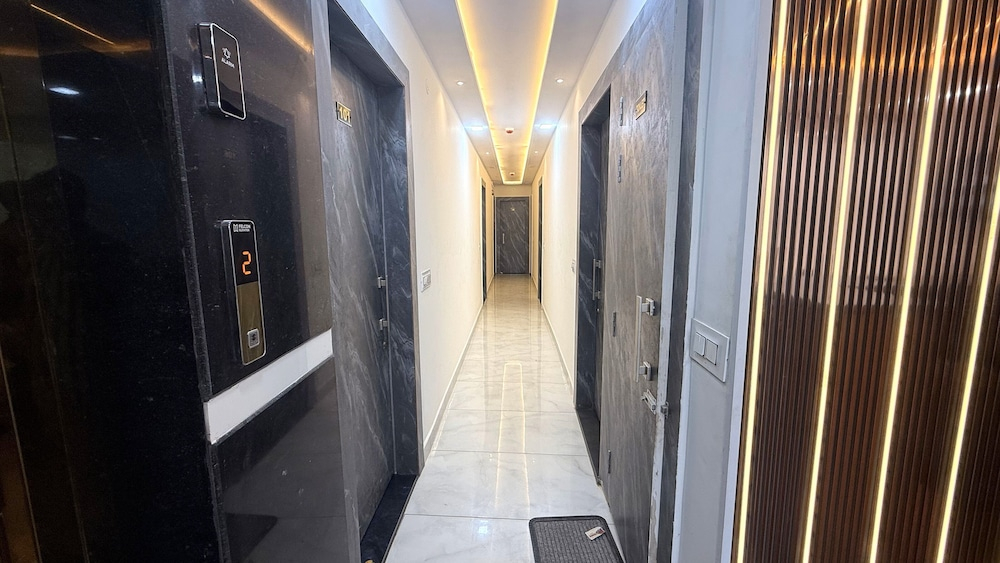 FabHotel The Grand Luxury Stay