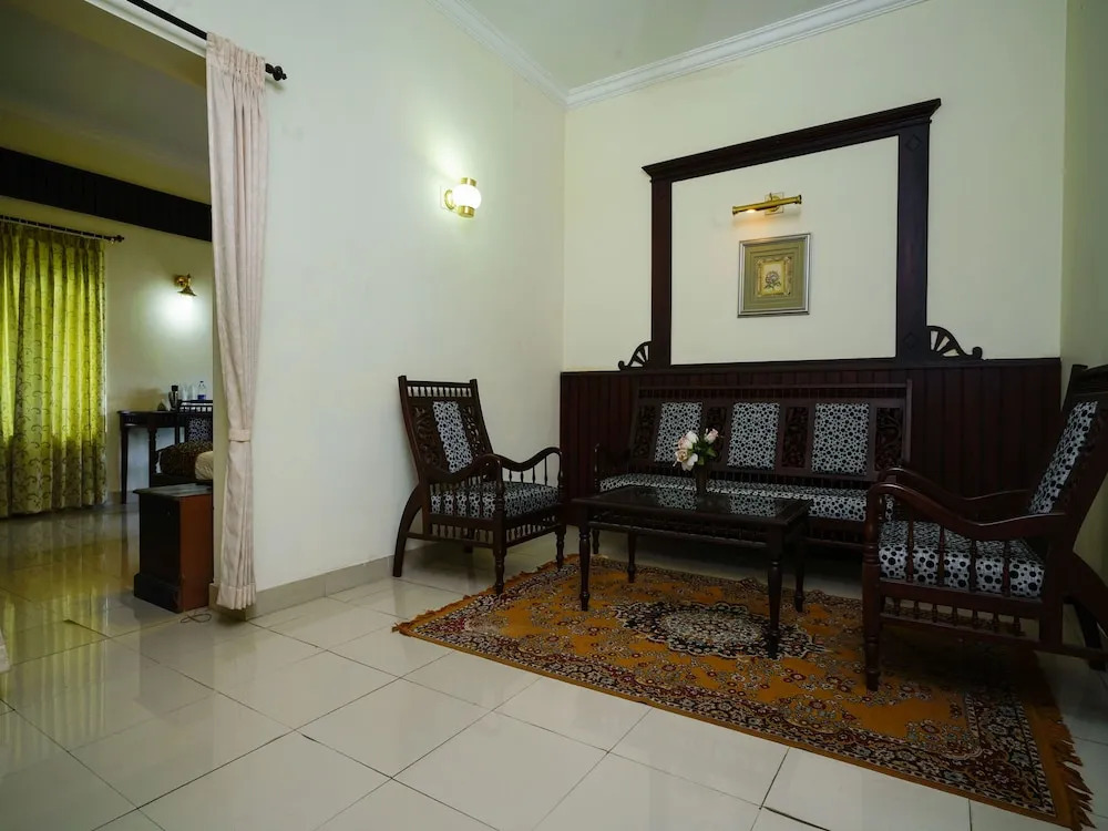 OYO 10638 Chandana Royal Resorts
