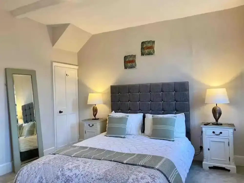 17th Century Coach House - Pet & Family Friendly
