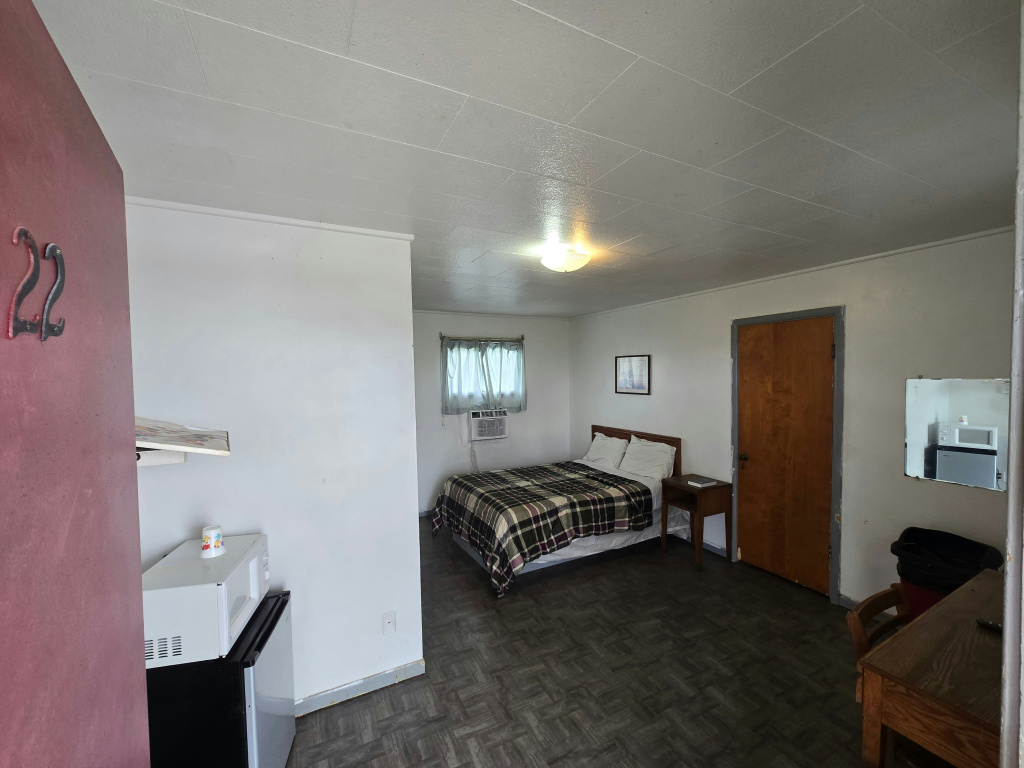 OYO Sandman Inn